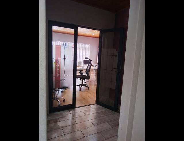 5 BEDROOM HOUSE FOR SALE IN BIRCHLEIGH NORTH